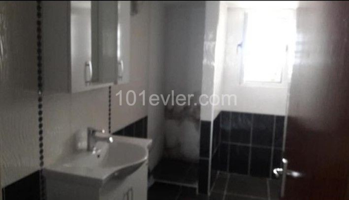 Detached House For Sale in Güzelyurt Merkez, Guzelyurt