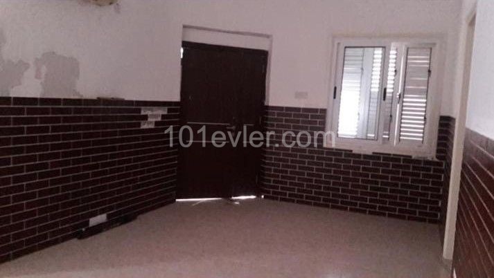 Detached House For Sale in Güzelyurt Merkez, Guzelyurt