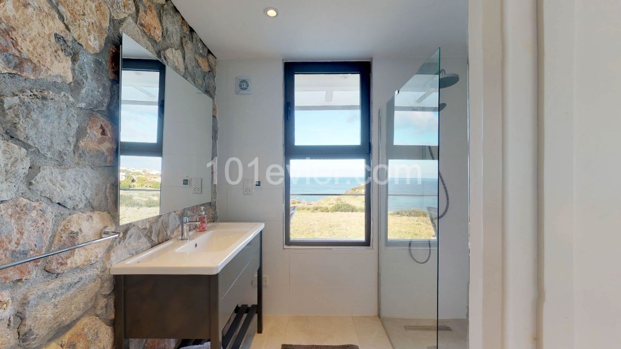 3+1 PENTHOUSE WITH MOUNTAIN AND SEA VIEWS IN KUCUK ERENKOY ** 