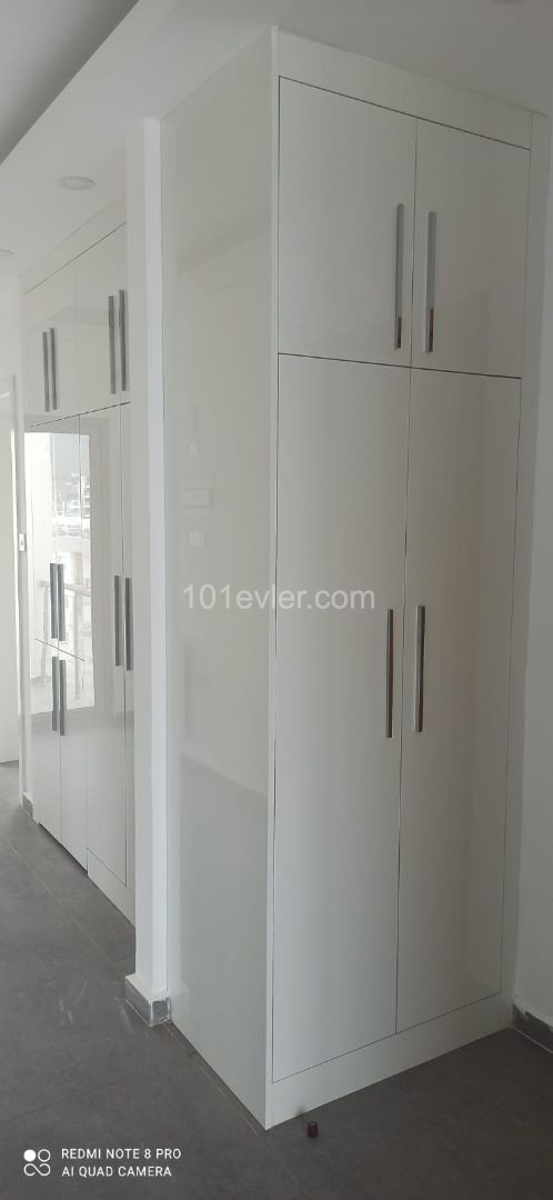 GİRNE YENİ LİMAN BÖLGESİN'DE  DENİZE SIFIR 2+1  SATILIK PENTHOUSE