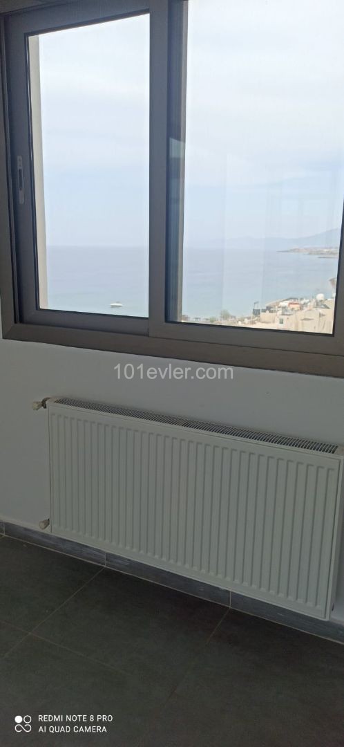 GİRNE YENİ LİMAN BÖLGESİN'DE  DENİZE SIFIR 2+1  SATILIK PENTHOUSE