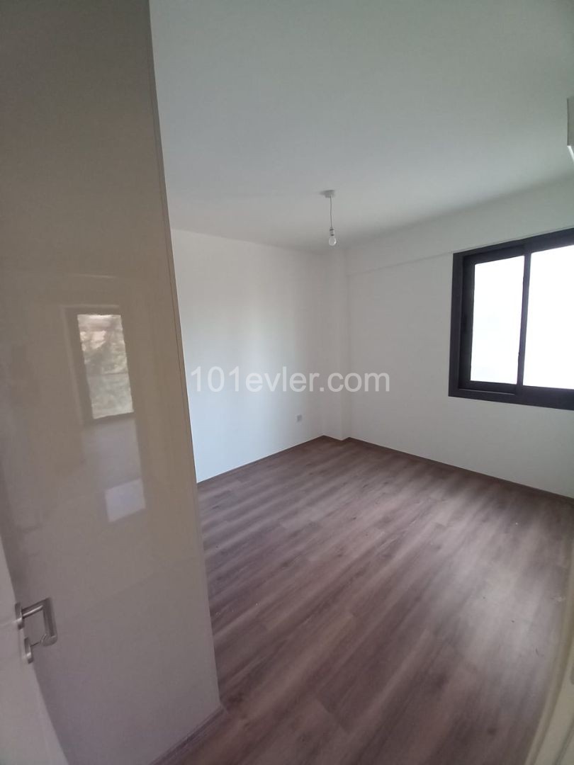 TÜRK KOÇAN ! GİRNE MERKEZ'DE 2+1  3+1  VE   PENTHOUSE  75.000 'STG BAŞLAYAN FİYATLARLA SATILIK DAİRELER