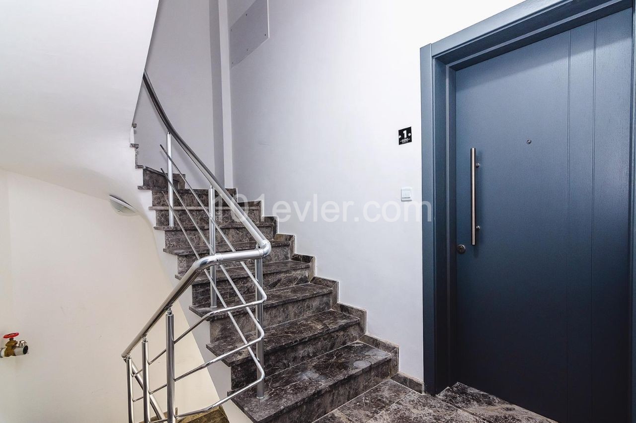 2+1 RESİDENCE FOR SALE IN UP KYRENİA 