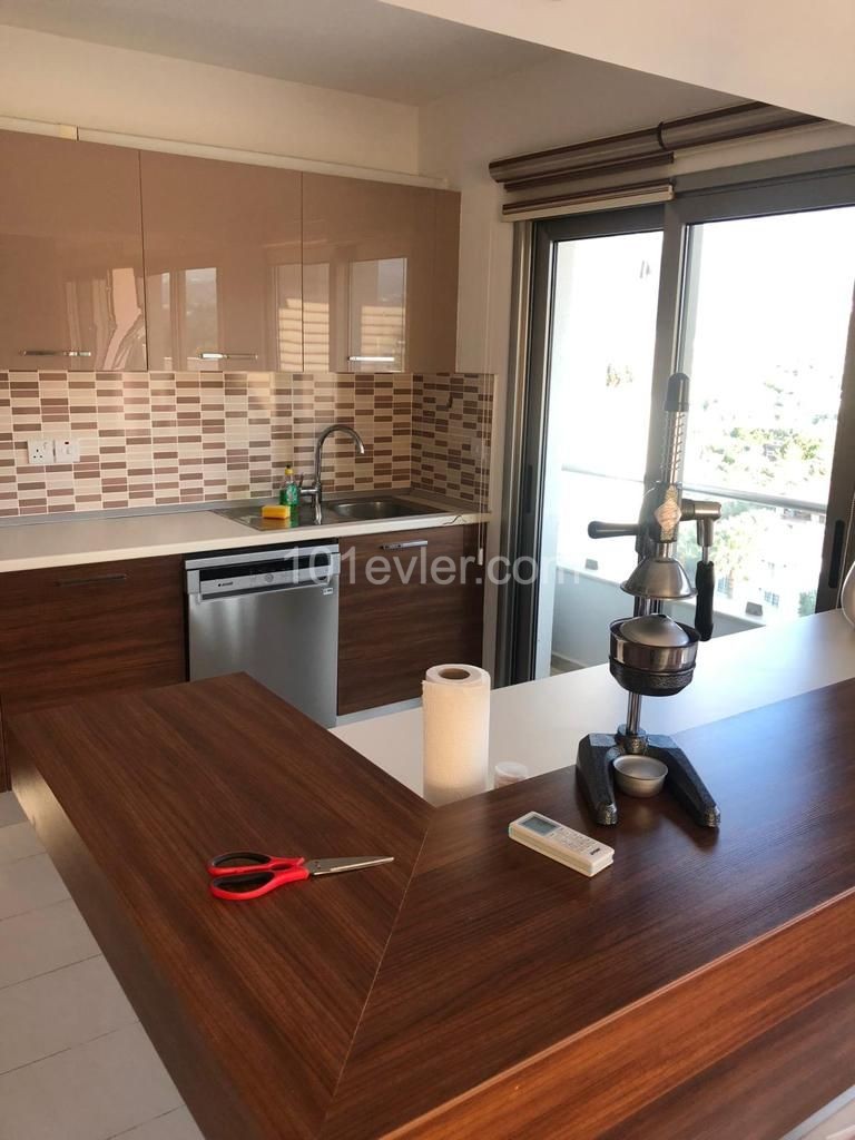 3+1 LUX PENTHOUSE FOR RENT IN THE CENTER OF KYRENİA
