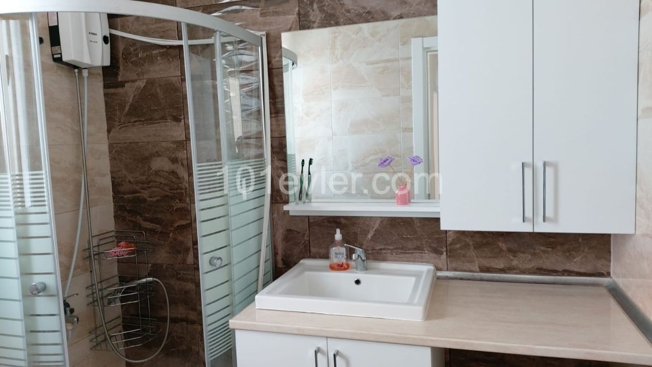 GİRNE ALSANCAK'TA 3+1  LÜX SİTEDE SIFIR SATILIK DAİRE