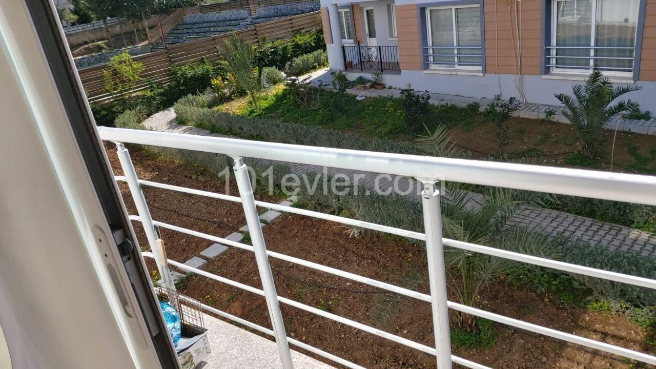 GİRNE ALSANCAK'TA 3+1  LÜX SİTEDE SIFIR SATILIK DAİRE