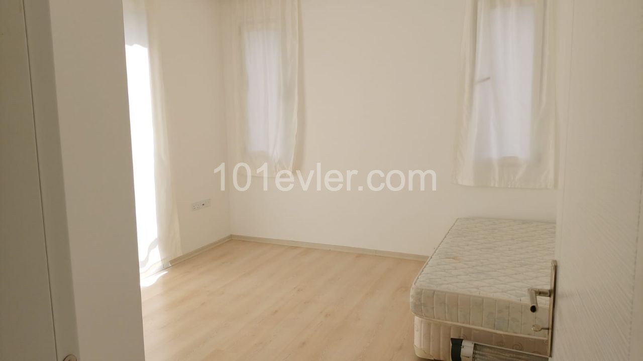 3+1 APARTMENT FOR SALE IN LUX SITE IN KYRENİA ALSANCAK