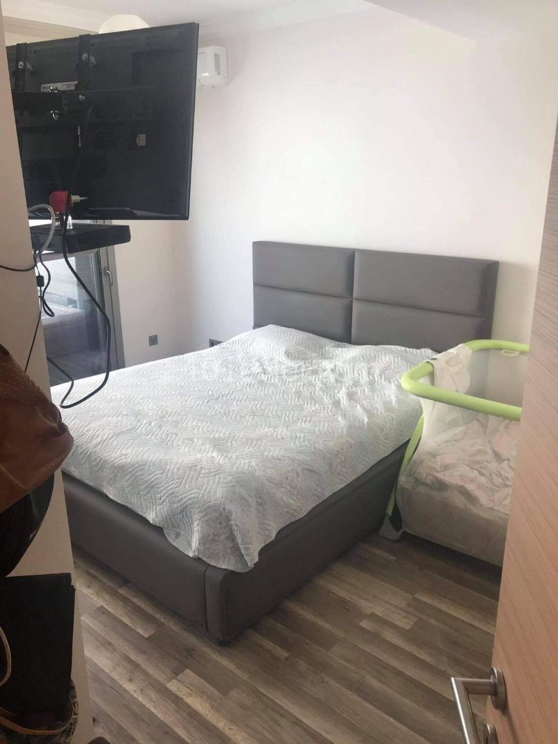 GİRNE MERKEZ'DE 3+1 EŞYALI SATILIK PENTHOUSE 