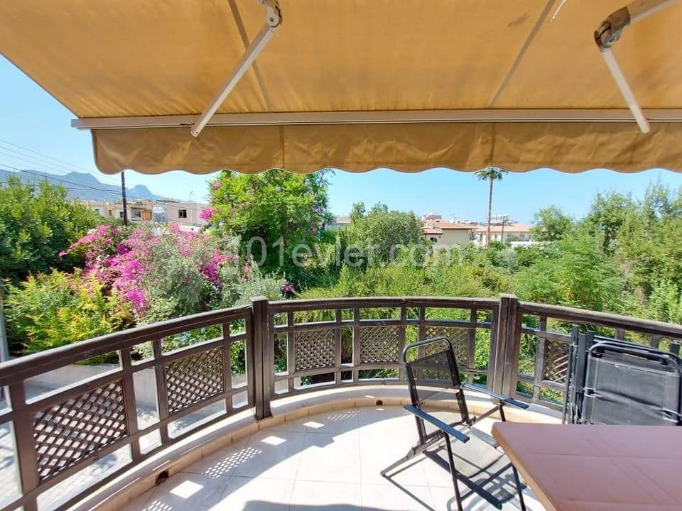 Circle 3 + 1 for sale in Girne Doğanköy