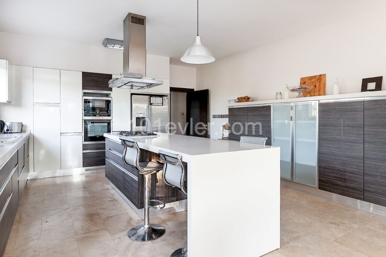 Villa To Rent in Bellapais, Kyrenia