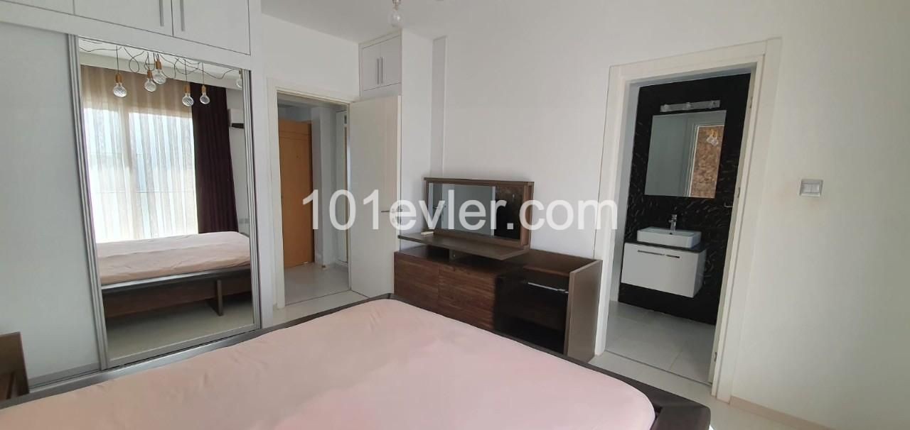 GİRNE MERKEZ'DE 2+1 SATILIK DAİRE 