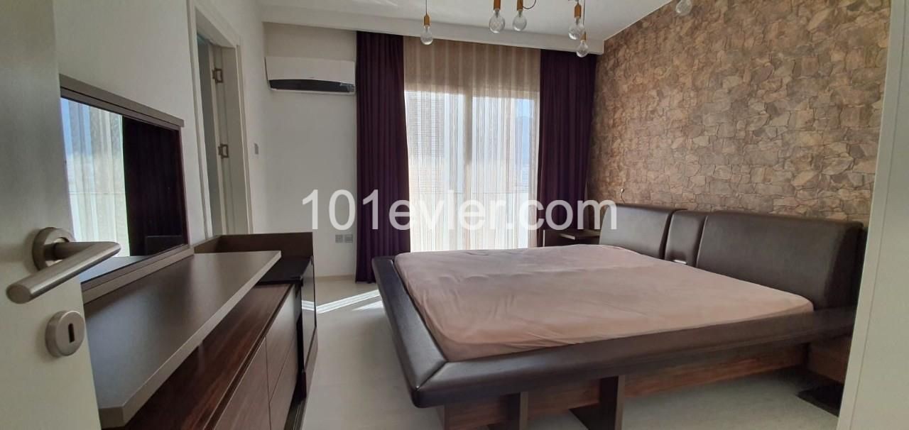 GİRNE MERKEZ'DE 2+1 SATILIK DAİRE 