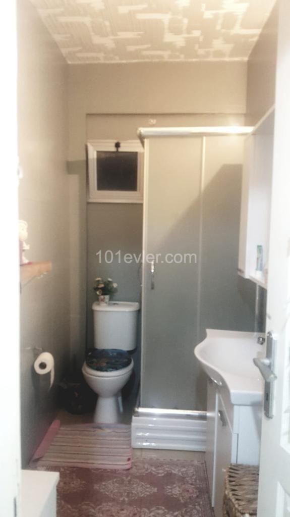 TURKISH TITLE ! 2+1 APARTMENT FOR SALE IN KYRENIA TÜRK MAHALLESİ 