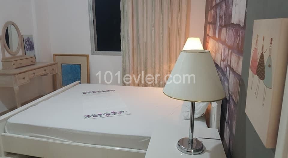 TURKISH TITLE ! 2+1 APARTMENT FOR SALE IN KYRENIA TÜRK MAHALLESİ 