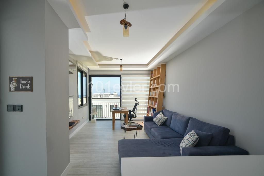 1+1 PENTHOUSE FOR SALE IN KYRENIA KARAOĞLANOĞLU WALKING DISTANCE TO THE SEA