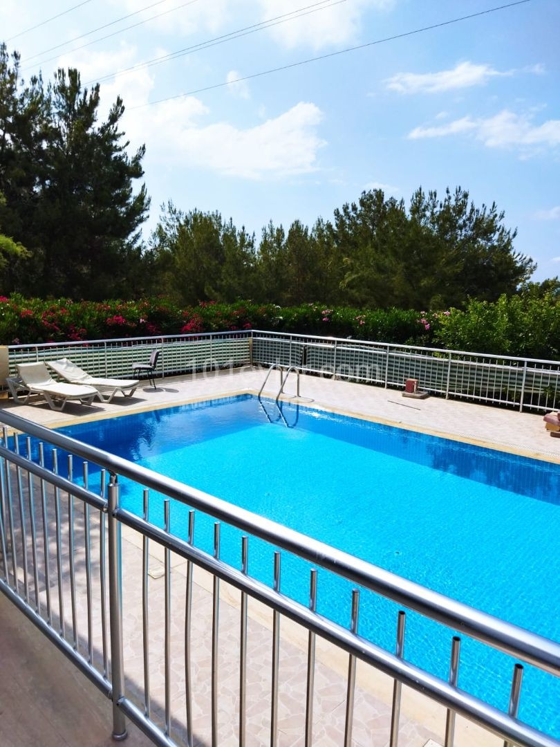 4+1 VİLLA WITH PRIVATE POOL FOR DAILY RENT IN KYRENIA ÇATALKÖY