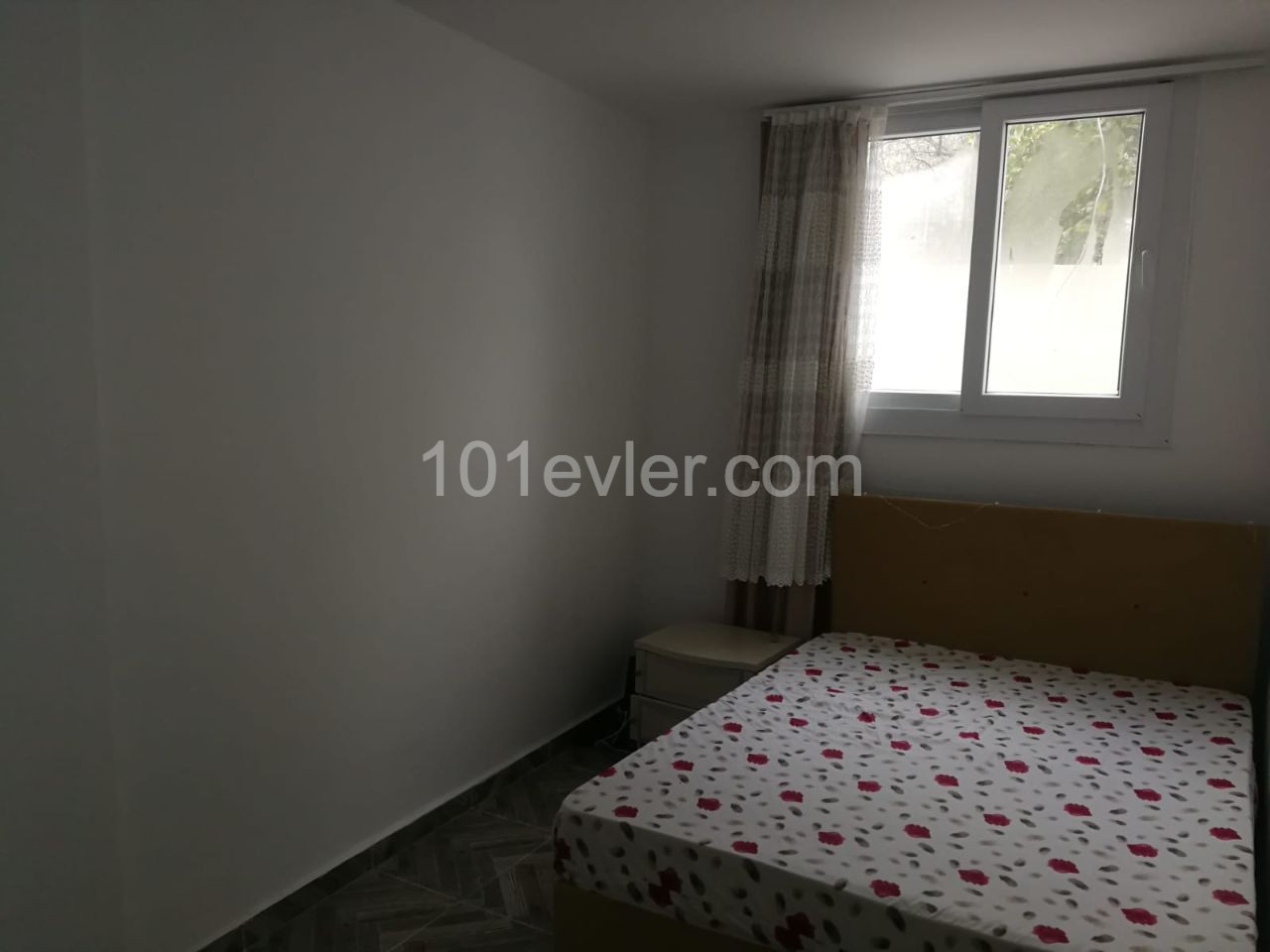 GİRNE ARAPKÖY'DE 2+1 EŞYALI SATILIK DAİRE 