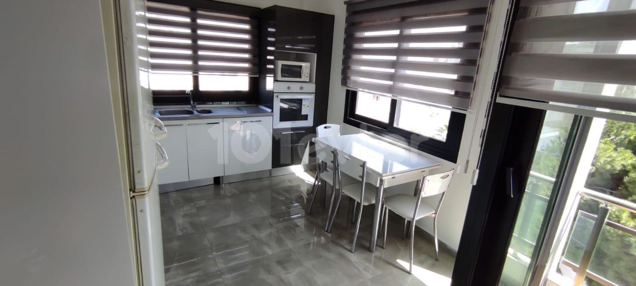 2+1 LUXURY APARTMENT FOR RENT IN CENTER OF KYRENIA