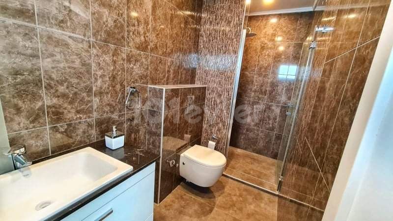 Girne Merkezde Günlük Kiralık Süper Lüks 3 Yatak Odalı Daire.