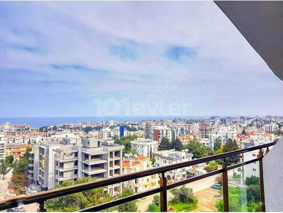 Girne Merkezde Günlük Kiralık Süper Lüks 3 Yatak Odalı Daire.