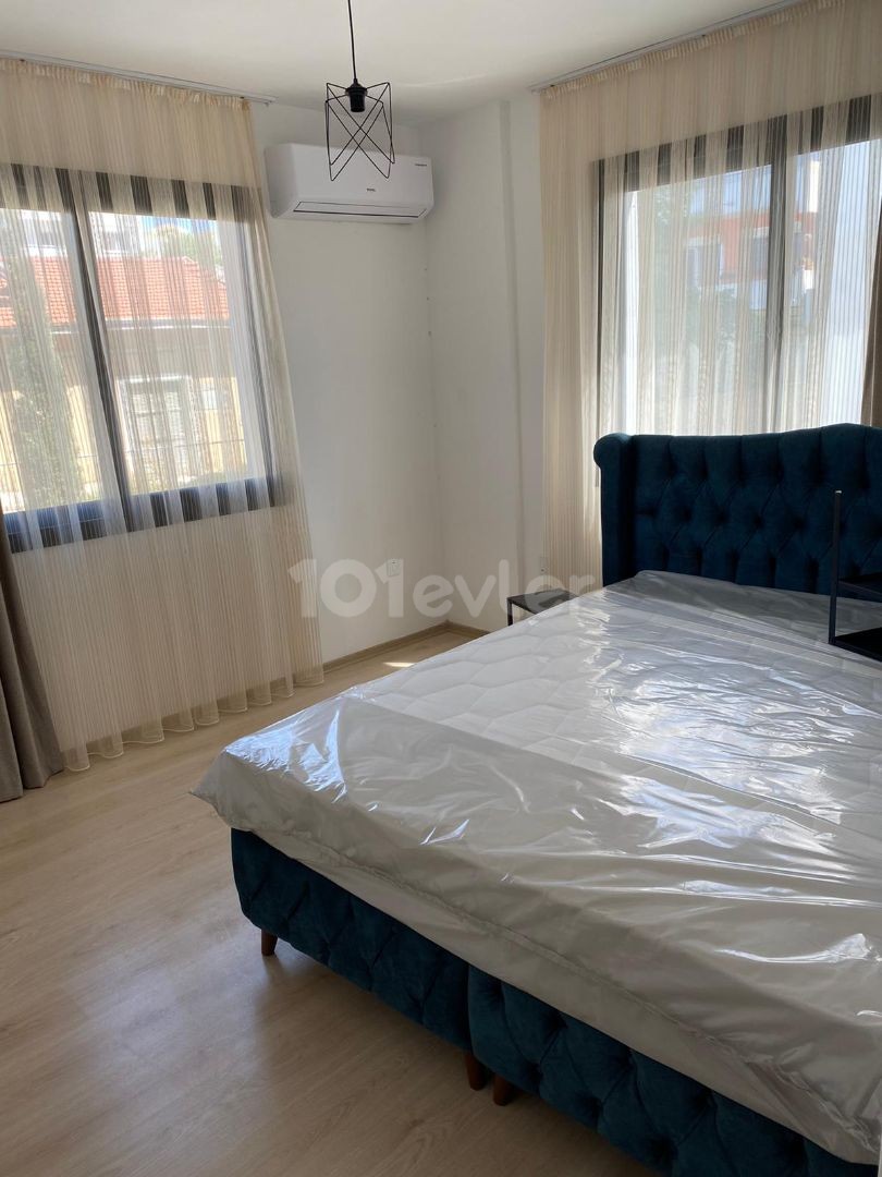 Girne Merkez'de Lüks 3+1 Kiralık Daire