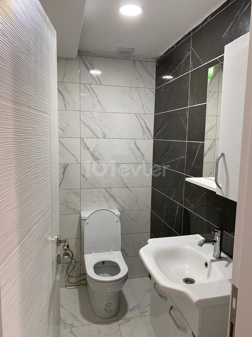 Girne Merkez'de Lüks 3+1 Kiralık Daire