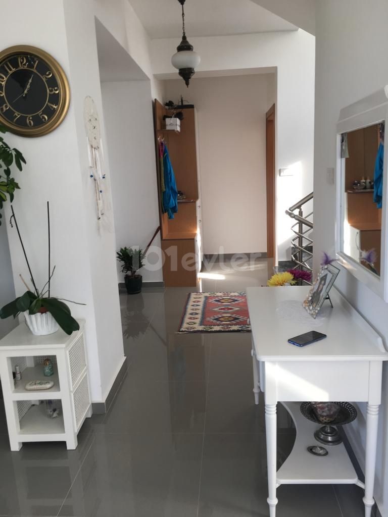 Kyrenia Yesiltepe Luxury 4+1 Villa for Rent ** 