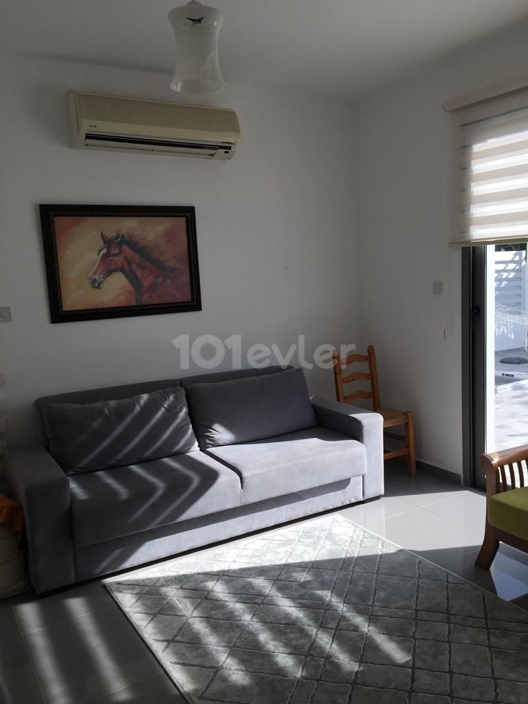 Girne Yesiltepe Lüks  4+1 Kiralık Villa