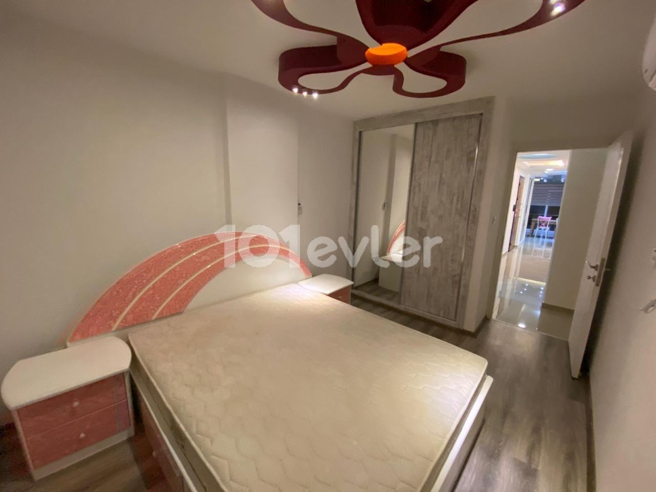 Luxury 3+1 Apartment in girne center for rent 