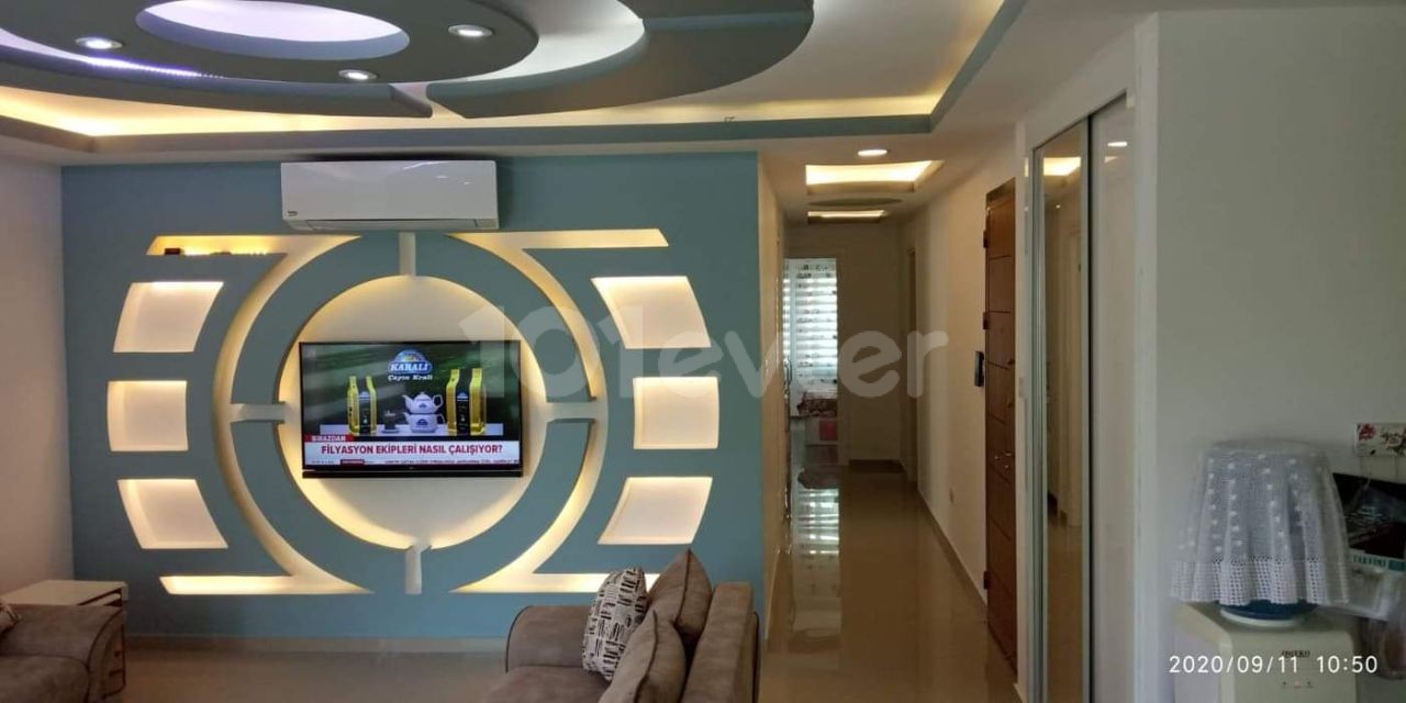 Luxury 3+1 Apartment in girne center for rent 