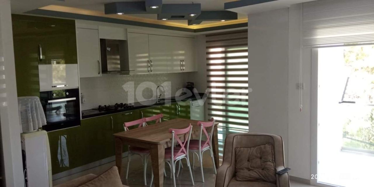 Luxus 3 + 1 Wohnung Zu Vermieten In Kyrenia Zentrum ** 