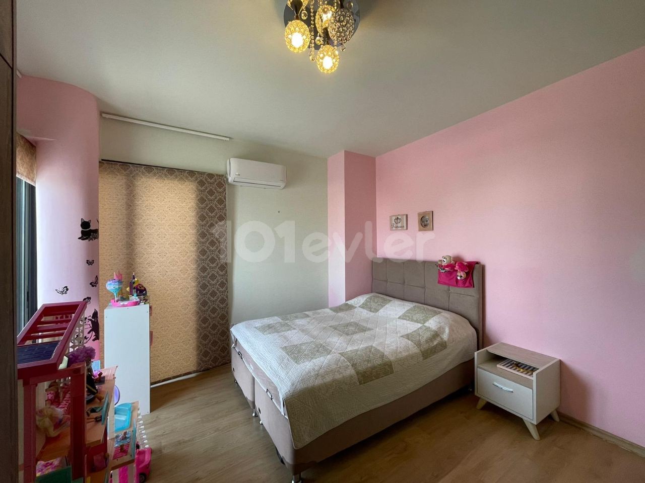 Girne Zeytinlik Bölgesinde 2+1 Satılık Villa