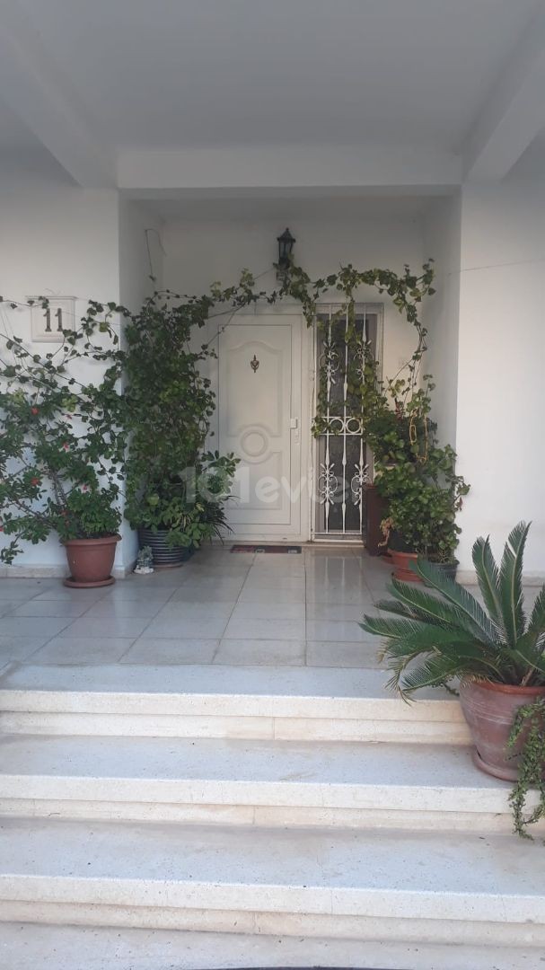 4+1 Villa Zum Verkauf In Kyrenia Karaoglanoglu ** 