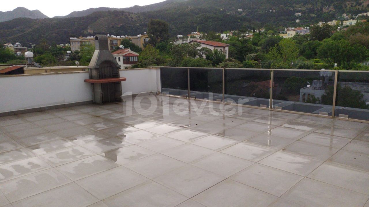 1+ 1 Apartment for Rent in Kyrenia Lapta ** 