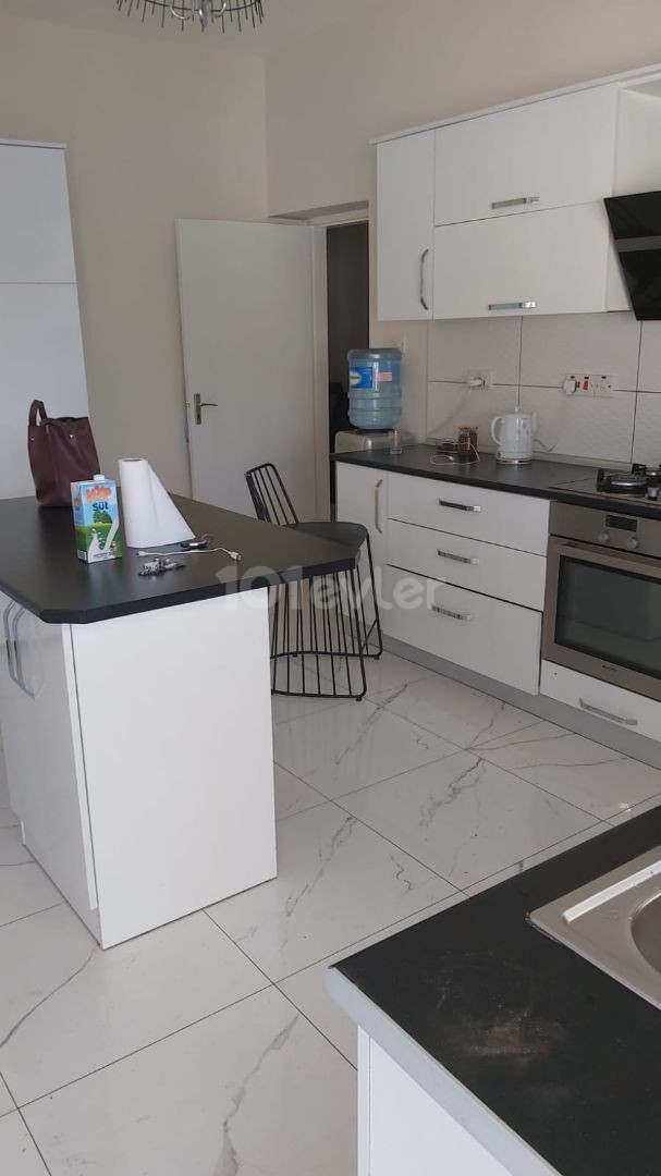 Girne Lapta'da 2+1 ve 1+1 Güzel Bahçeli Kiralık müstakil ev 