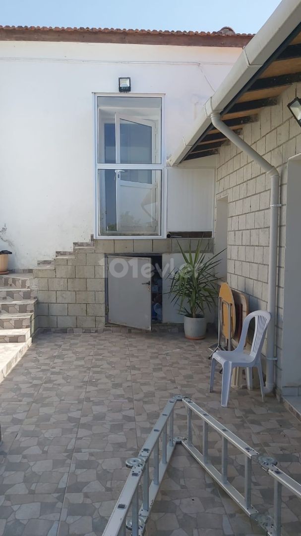 2+1 and 1+1 Detached house for rent with a Beautiful Garden in Kyrenia Lapta ** 