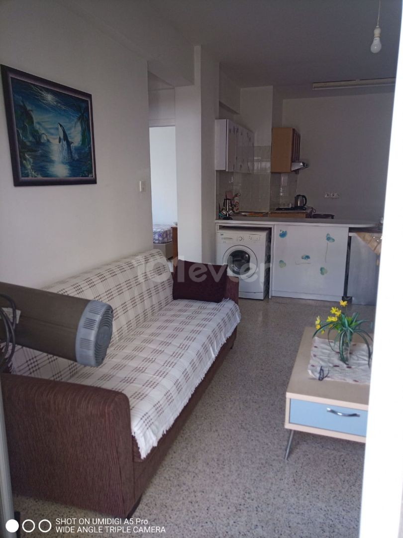 MAĞUSA MERKEZ'DE SATILIK 2+1 SATILIK DAİRE