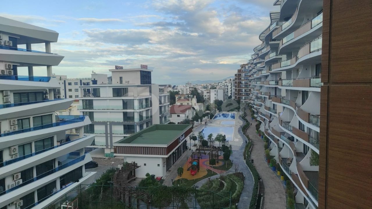 GİRNE MERKEZ'DE 2+1 EŞYALI SATILIK DAİRE