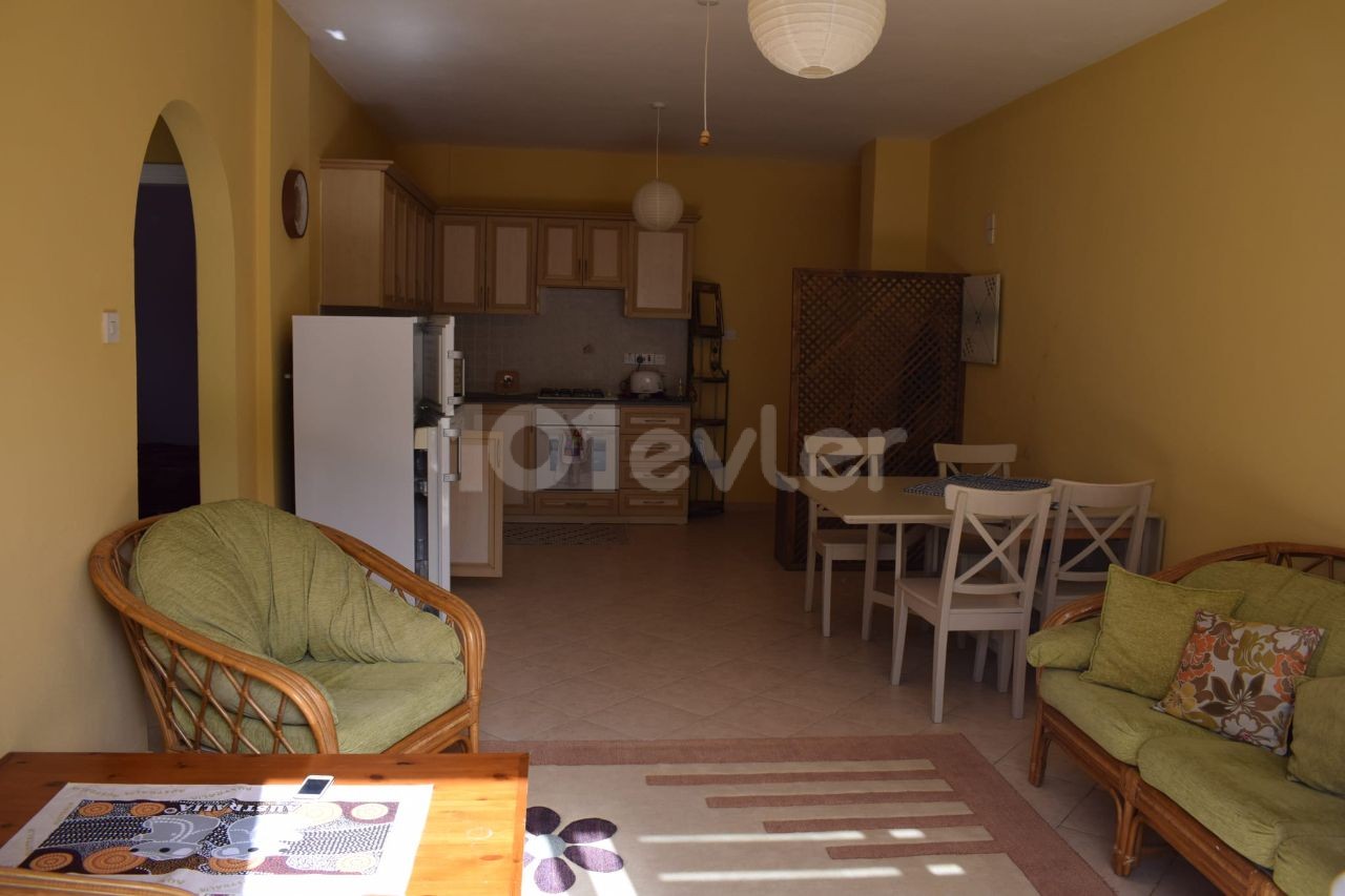 GİRNE ALSANCAK'TA 2+1 EŞYALI SATILIK DAİRE 