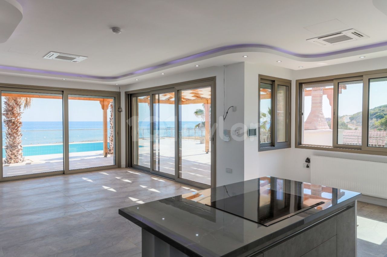 3+ 2 PRIVATE POOL VILLA BY THE SEA IN KYRENIA ESNTEPETE REGION ** 