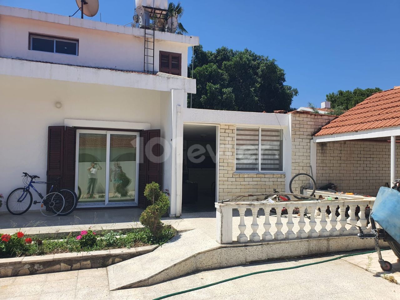 7-ZIMMER-VILLA MIT GARTEN IN ZYPERN KYRENIA KARAOGLANOGLU ** 