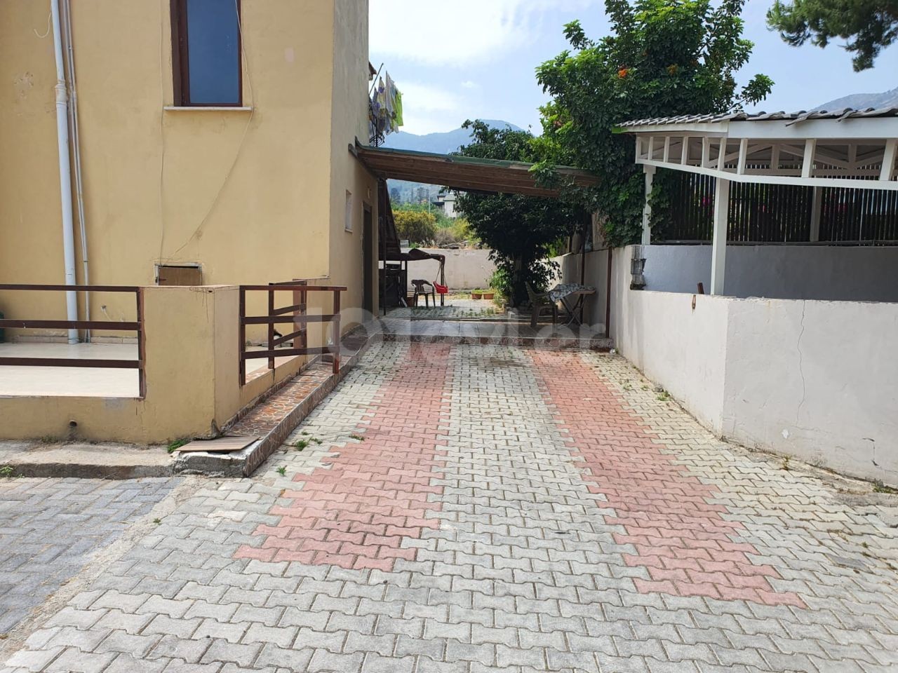 VILLA ZUM VERKAUF AUF KYRENIA NIKOSIA HAUPTSTRAßE NICHT VERPASSEN ** 