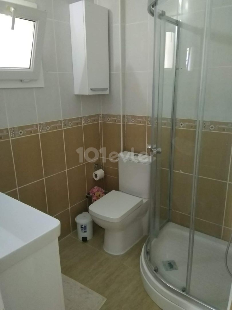 GİRNE LAPTA 'DA LÜX 3+1  2.BANYO  HAVUZLU KİRALIK DAİRE