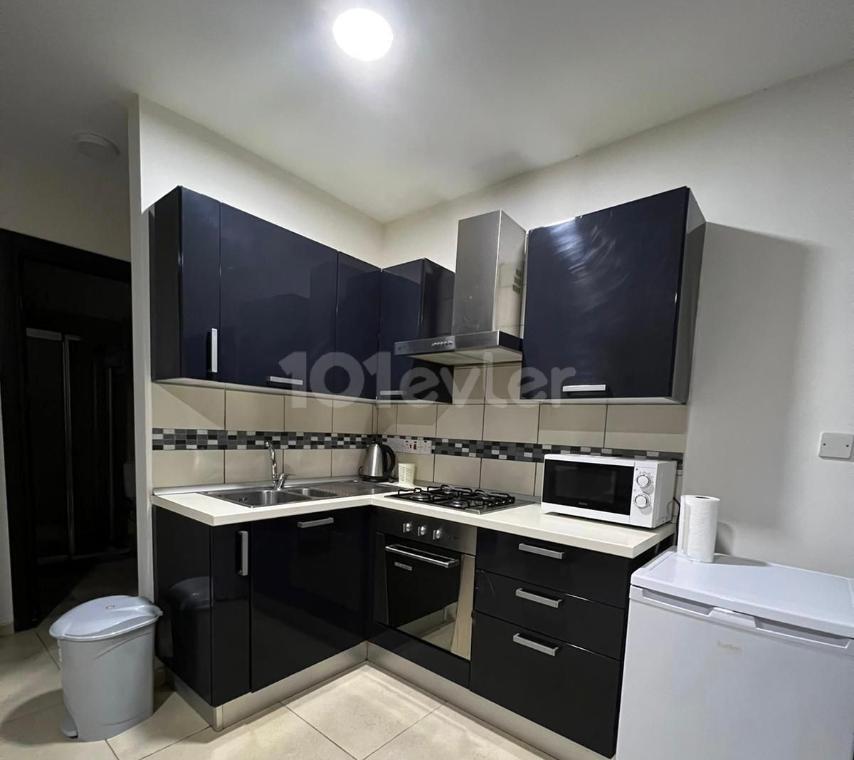 KYRENIA CENTRAL LUXURY 1+ 1 DAY RENTAL APARTMENT ** 