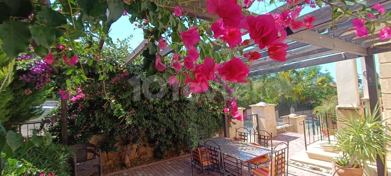 Rent a Mansion with an Indoor Garage with a Private Pool 4+1 in Bellapais in Kyrenia, Cyprus ** 