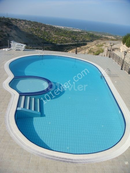 Luxury Apartment for Rent for 2 + 1 Days in Kyrenia Arapkoy ** 