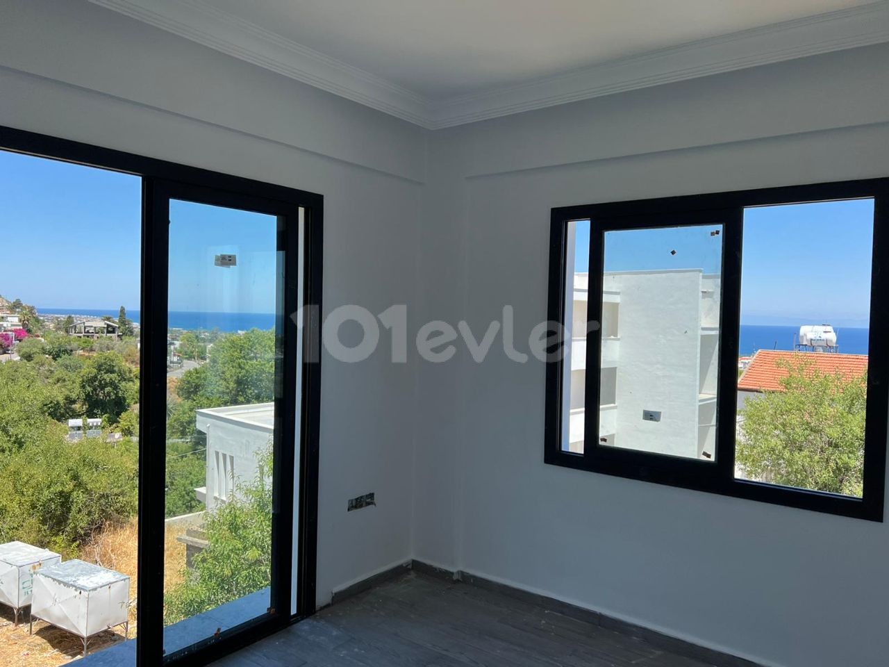 CYPRUS KYRENIA ALSANCAK 3+1 APARTMENT FOR SALE ** 