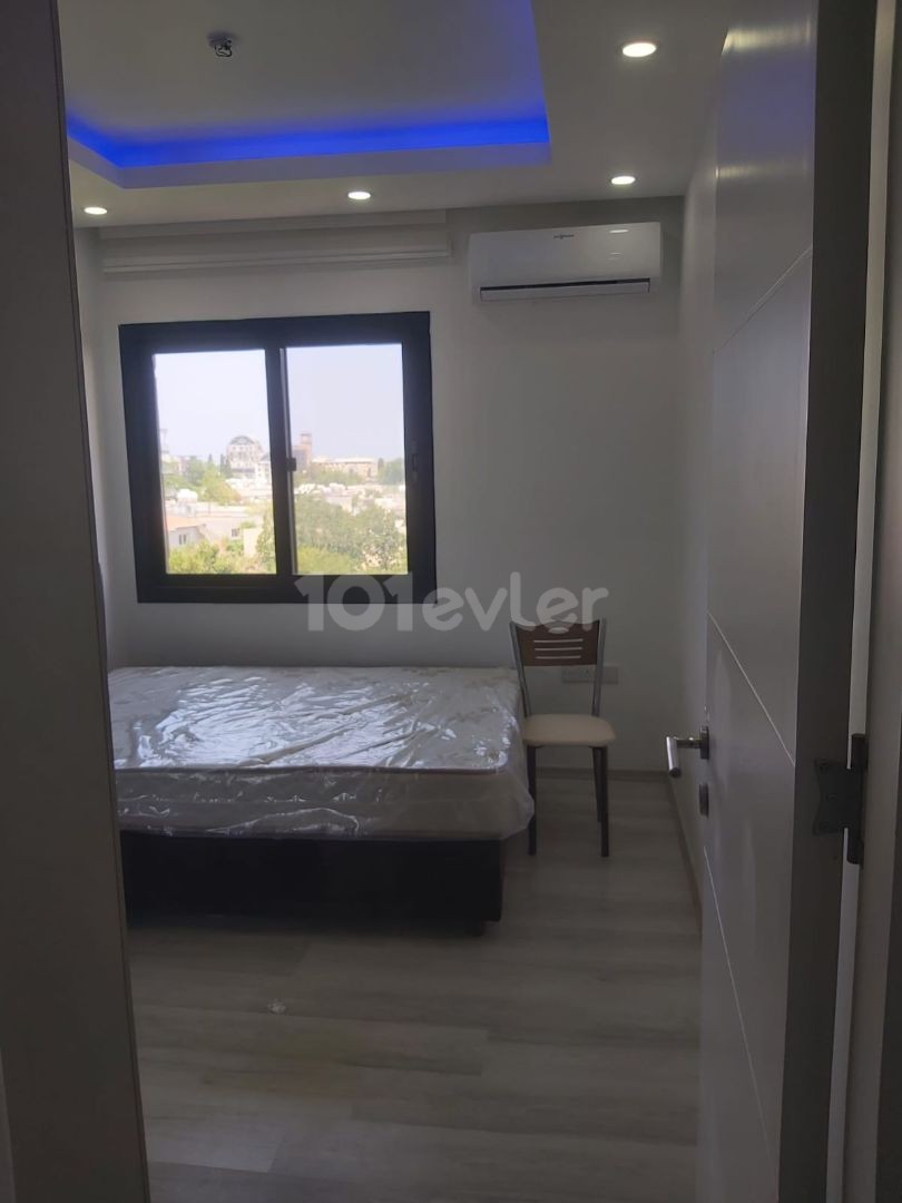 KIBRIS GİRNEDE 2+1 KİRALIK EŞYALI DAİRE