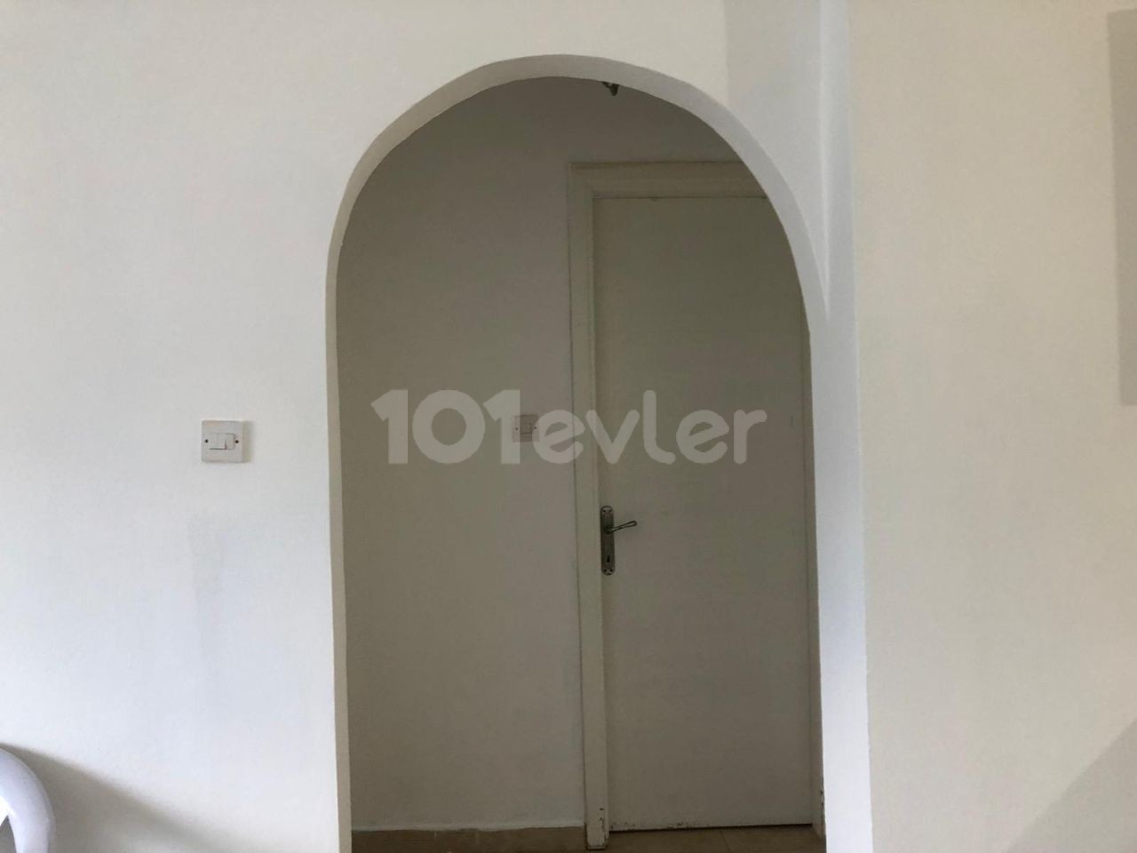 GİRNE LAPTA  2+1 HAVUZLU ÖZEL TERAS SATILIK DAİRE