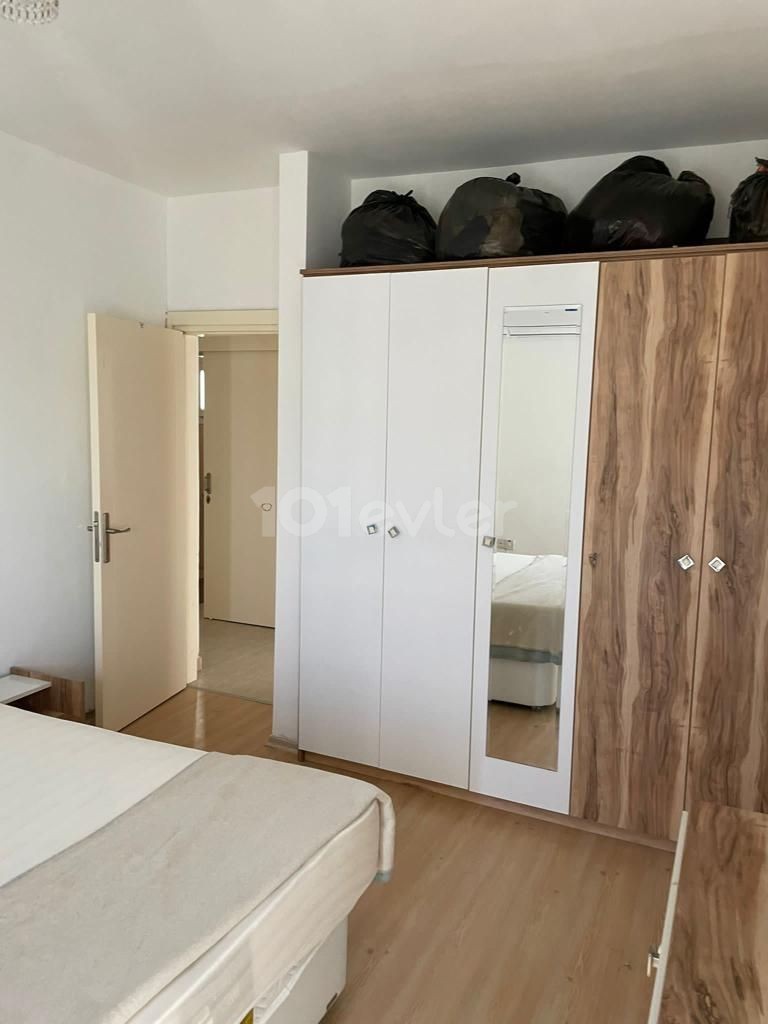 VOLL MÖBLIERTE 3 + 1 WOHNUNG ZU VERKAUFEN IN ZYPERN KYRENIA DIKMEN ** 